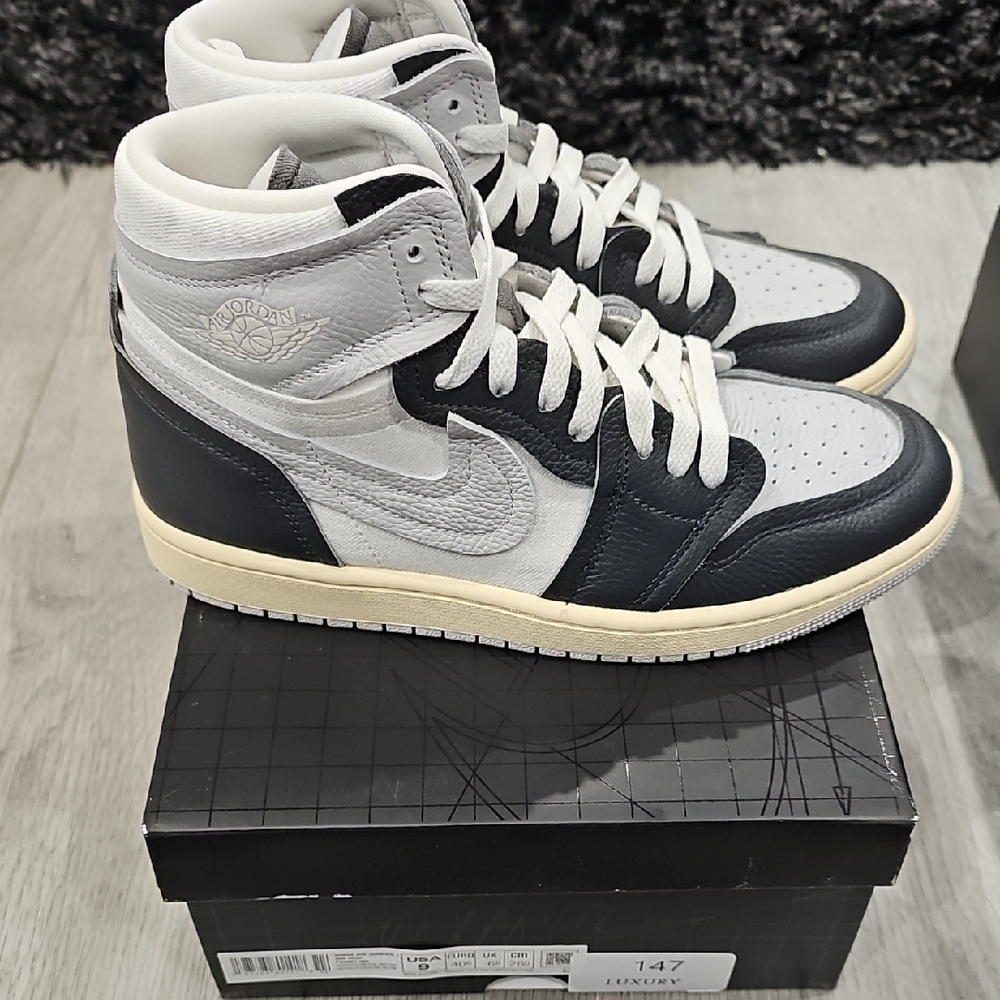 New High-Top Sneakers in Black and White - Picture 1 of 7